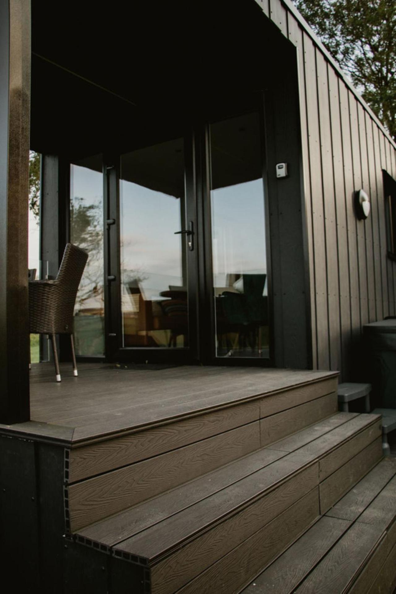 Luxury 2 Bedroom Glamping Pod With Hot Tub At Aganmore Farm Glamping - Pod 2 บัลลีคาสเซิล ภายนอก รูปภาพ